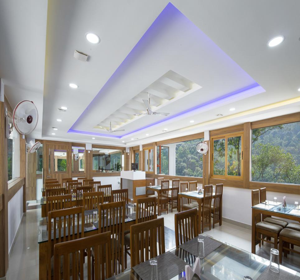 Hostess Thekkady 호텔 외부 사진